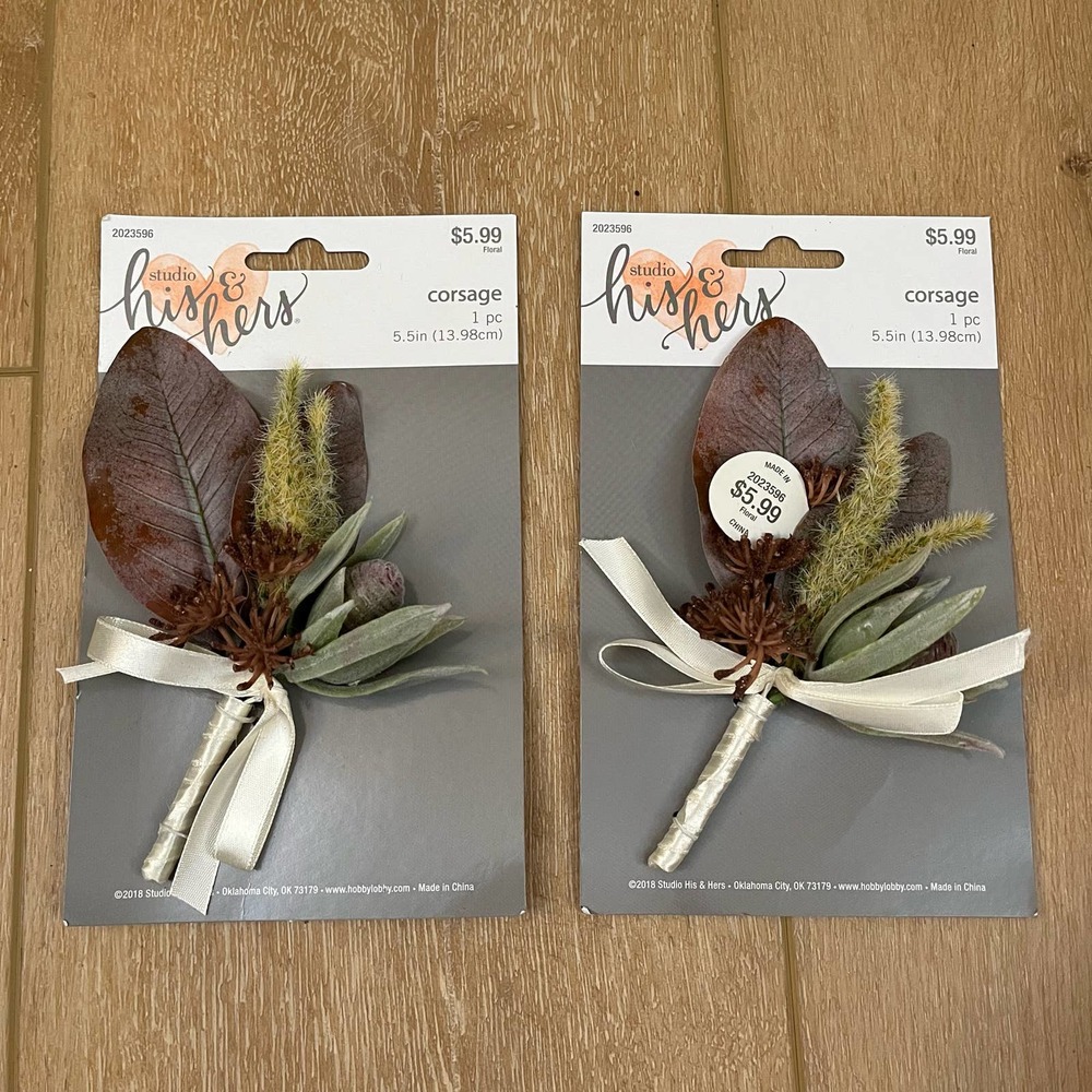 Corsage Lot